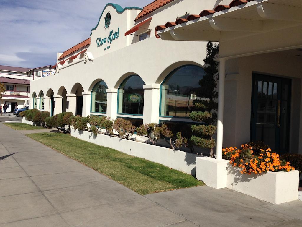 Dow Villa Motel Lone Pine Esterno foto